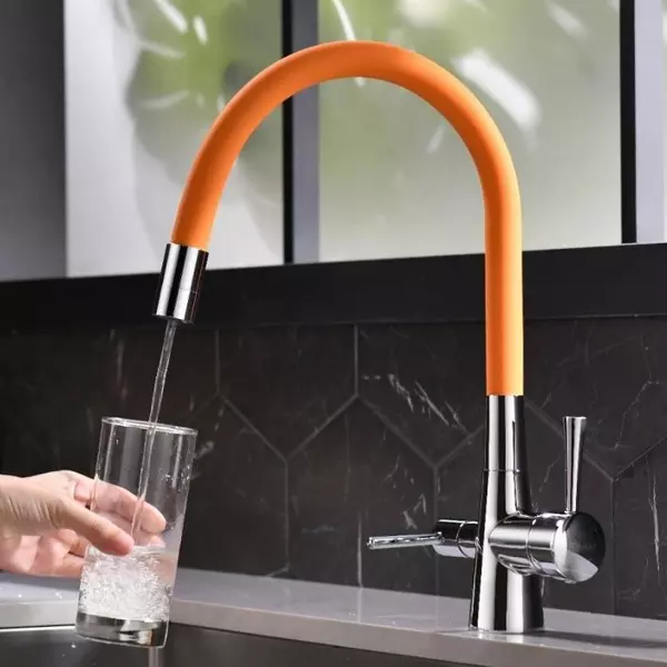 

Смеситель для кухни с подключением к фильтру «Lemark» Comfort LM3075C оранжевый/хром