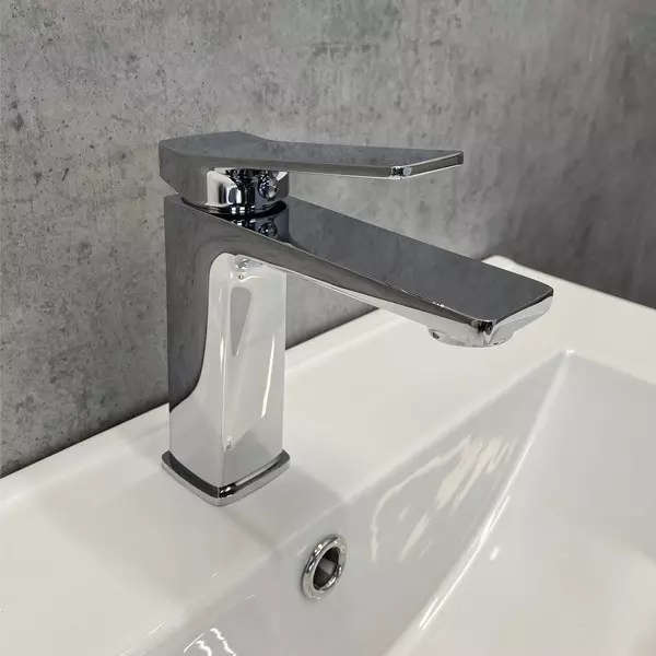 

Смеситель для раковины «Comforty» FC071A-CCT хром