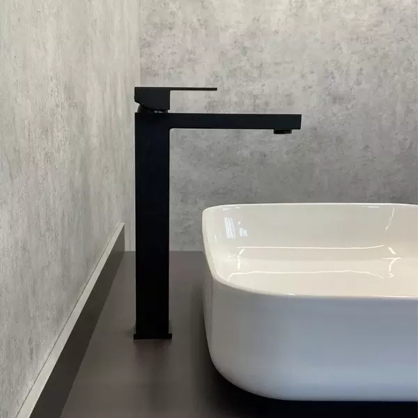 

Смеситель для раковины «Comforty» FC045B-CMT чёрный матовый