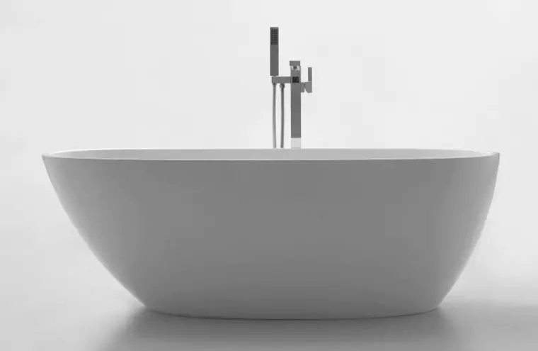 

Ванна акриловая «Belbagno» BB80-1700-W0 170/82 без перелива с ножками без сифона белая