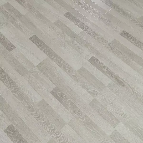 

Ламинат «Wood Style» Magic Strip Дуб Никоя 121,4х23,8 81236 34 класс светло-серый